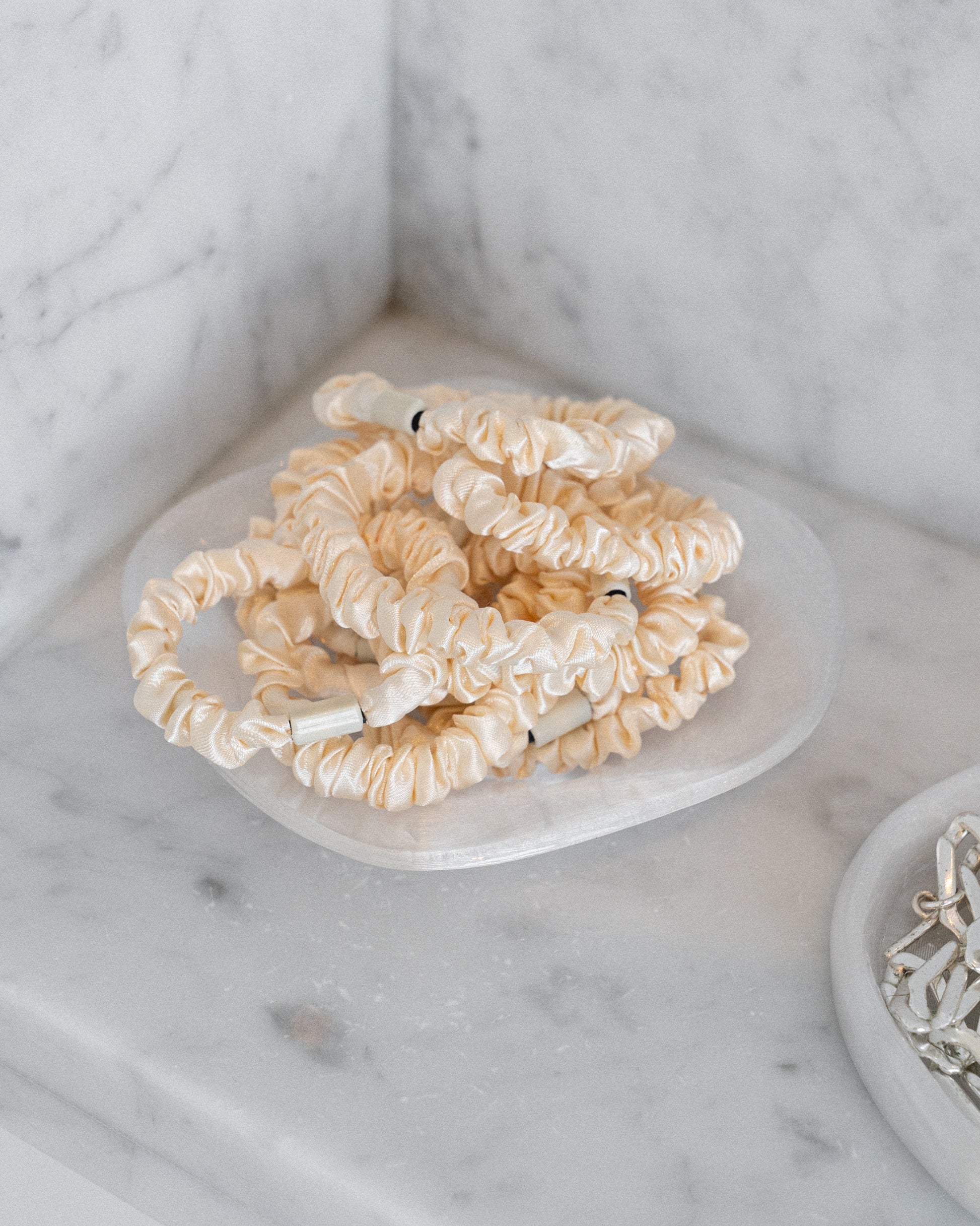 Ilma Vessel - Oyster